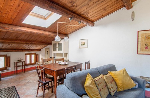 Sorano Apartment | This vacation apartment is located in the center of the medieval town of Sorano.