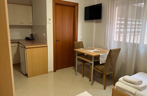Vlore Apartment | Thoma's K Studios