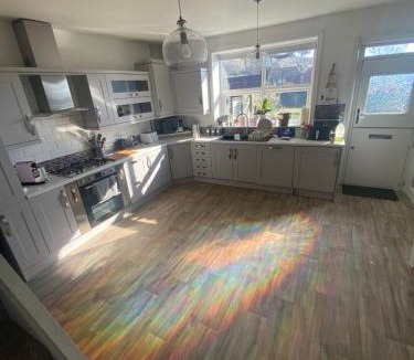 Wardle House | Thomas Bennett guest