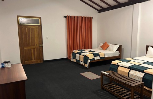 Gomagoda Bed & Breakfast | Thomasz Lodge