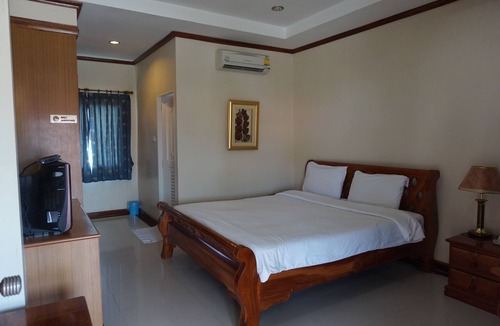 Nok Mueang Hotel | Thon Koon Resort