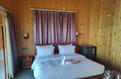 Hoshiarpur Hotel | Thorn Kitchen &Hideaways
