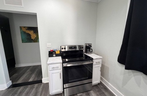 Lawsona - Fern Creek Apartment | Thornton park paradise 1 bedroom Lake Eola