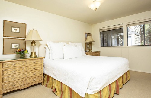 Elkhorn Hotel | Three 2BR 3 Beds Village Condo with Pool Access | Ideal For Groups