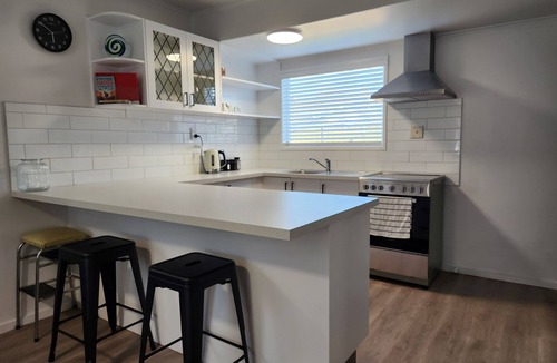 Taradale House | Three 64 - Close to shops, park and cafe's