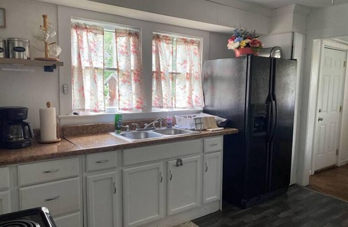 Rocky Gap House | Three Bears Cottage