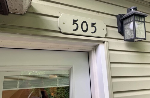 Hannibal Apartment | Three Bed, 1.5 Bath Apartment with Stocked Kitchen close to downtown Hannibal.