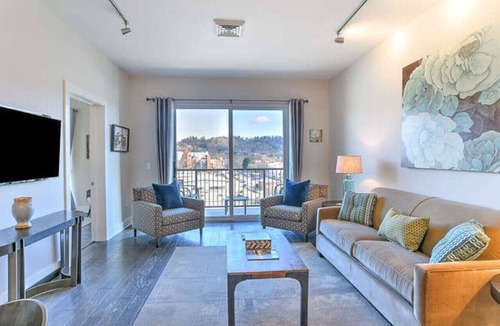 Asheville Condo | Three Bed Three Bath Central Downtown Condo