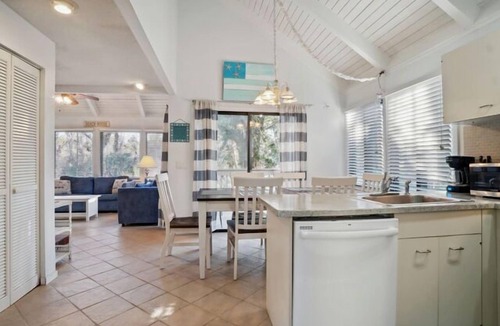 Night Heron House | Three Bedroom, Two Bath Sea Pines Home