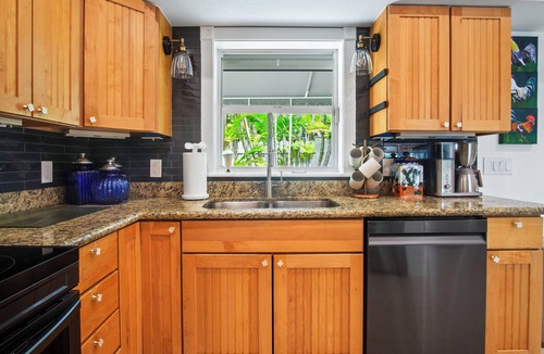 Midtown House | Three Bedroom, 3 Bath pool home close to the Atlantic