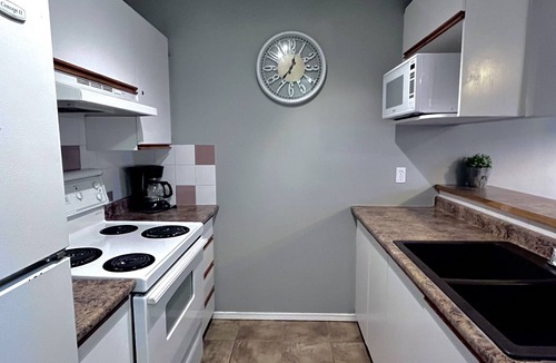 Canmore Apartment | Three-Bedroom Apartment 106 - Private Entrance - Self Check In. BL-RES-12548