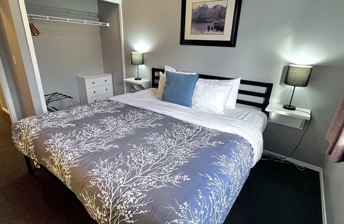 Canmore Apartment | Three-Bedroom Apartment 106 - Private Entrance - Self Check In. BL-RES-12548