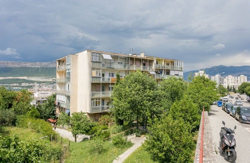 Split Apartment | Three bedroom apartment with balcony and sea view Split (A-23098-a)