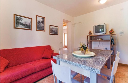 Sutrio Apartment | Three-Bedroom Apartment in Sutrio