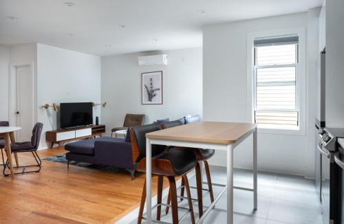 Greenpoint Apartment | Three Bedroom Brooklynite Condo-Hotel Suite!