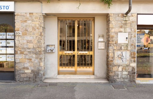 Isolotto Apartment | Three‑Bedroom Florence Home
