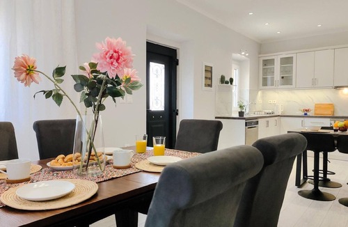 Peroulades House | Three-bedroom house near Corfu's Best Beaches