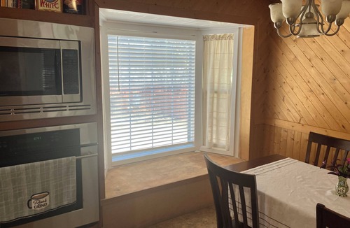 Pheba House | Three bedroom house in the country outside West Point with lots of living space