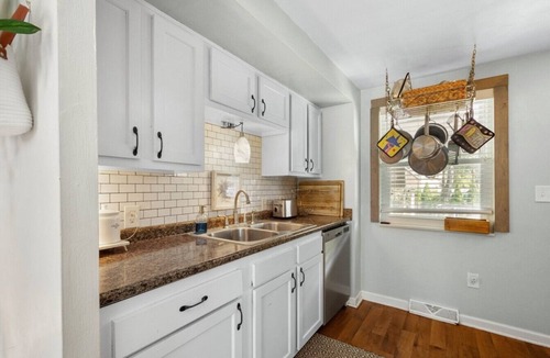 O'Hara Township House | Three bedroom in United States of America, Pittsburgh