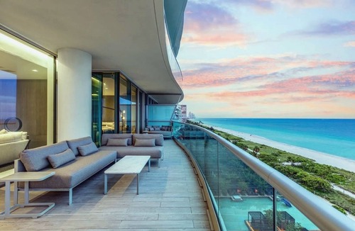 Surfside Apartment | Three Bedroom Oceanfront Apartment With Amazing Views