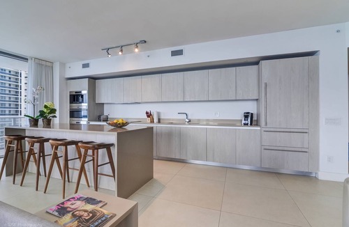 Hollywood South Central Beach Condo | Three Bedroom Paradise Above The Ocean