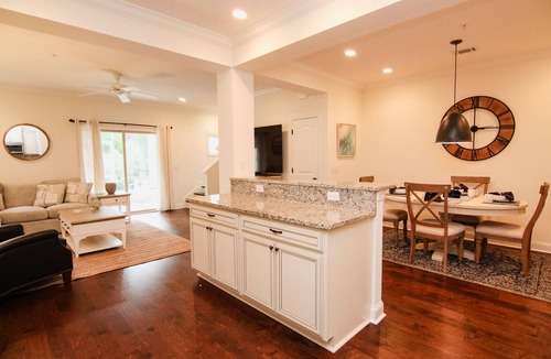 Epworth Acres House | Three-bedroom luxury near all the island has to offer!