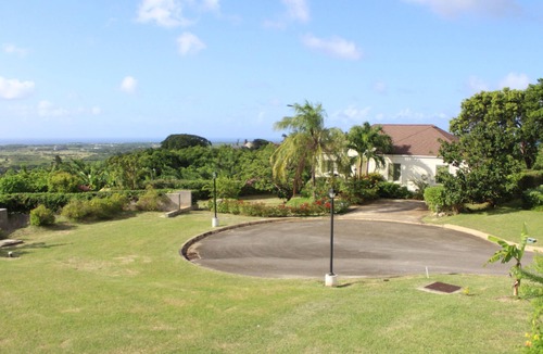 Trents Villa | Three Bedroom Villa in Gated Community