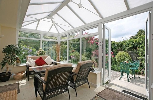 Windermere House | * Three Bedroomed Detached Bungalow in Bowness With Parking and wifi *