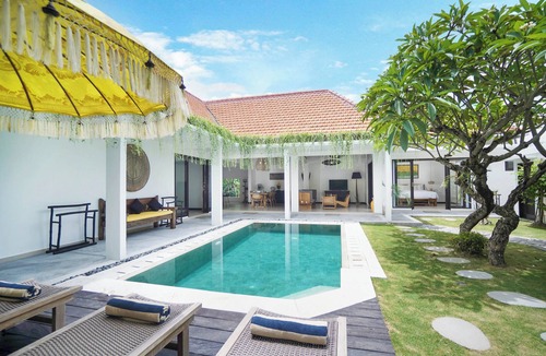 Drupadi Villa | Three bedrooms private Pool at Seminyak walking distance to Beaches