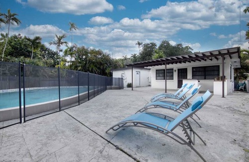 Miami Springs House | Three bedrooms two bath close to Miami International airport.