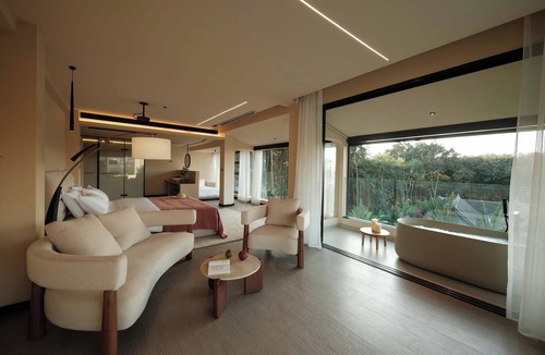 Jinghong Hotel | Three-Colored Cloud River Resort VILLA