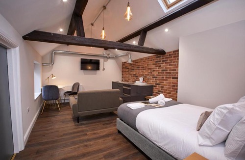 Sheffield City Centre Hotel | Three Cranes Serviced Apartments
