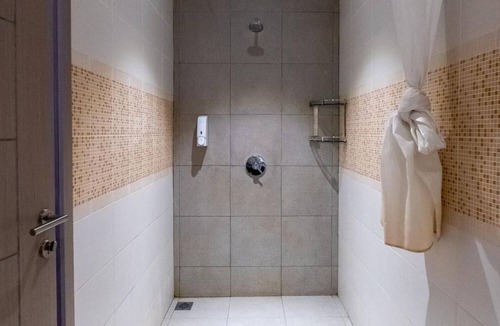 Sidomulyo Hotel | Three Eight Front One Boutique Batu