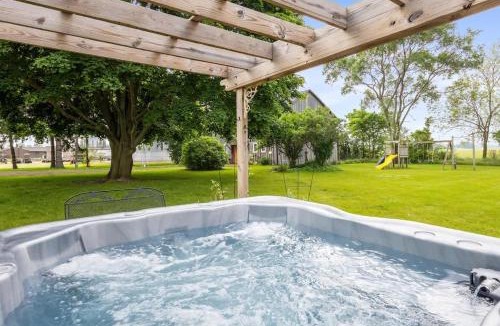 Sodus House | Three Fields Farmhouse