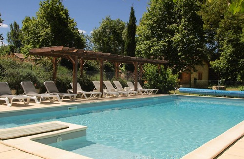 Vigueron Cottage | Three gîtes set in a large estate, around a swimming pool heated to 27°.