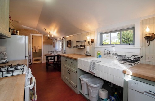 Morro Bay House | Three Historic Cottages, One Perfect Stay in the Heart of Morro Bay