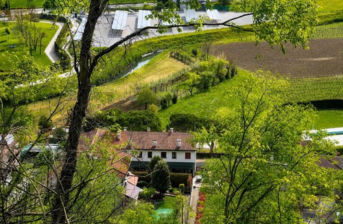Montegrotto Terme House | Three-level Terraced House in Montegrotto Terme, with private garden