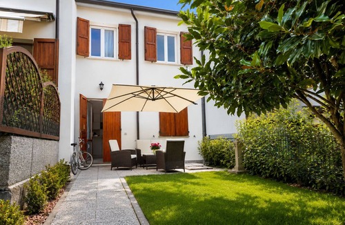 Montegrotto Terme House | Three-level Terraced House in Montegrotto Terme, with private garden