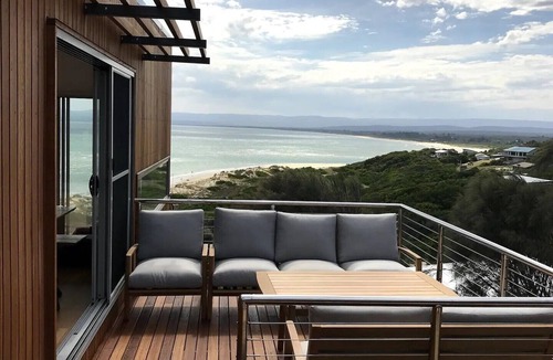 Coles Bay House | Three Little Birds at Freycinet - Ocean views!