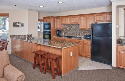 Tahoe Village Apartment | Three Mountain-Inspired Villa: Pools, Spa Tubs, Mini Golf & Game Lounge