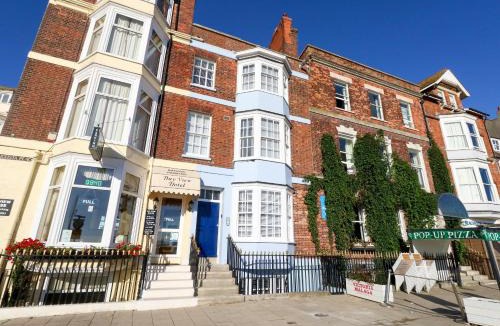 Weymouth Apartment | Three No36