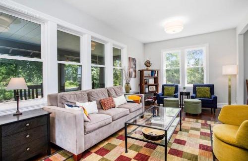 Three Oaks House | Three Oaks Retreat