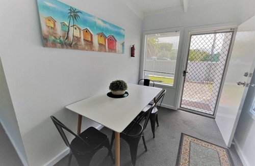 Castletown Apartment | Three Palms Apartments Unit 1