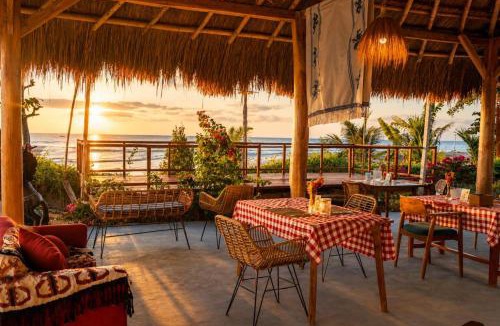 Wanokaka Villa | Three Queen Villa and Homestay