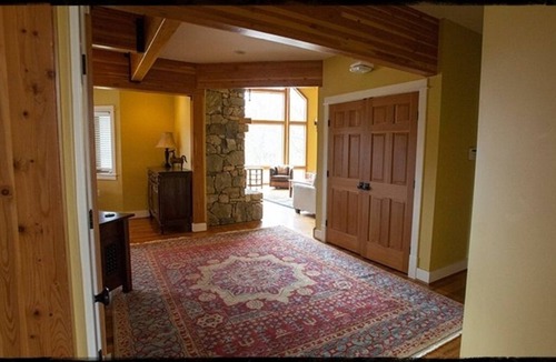 Roseland House | Three Ridges Retreat- Devils Backbone Brewing Company