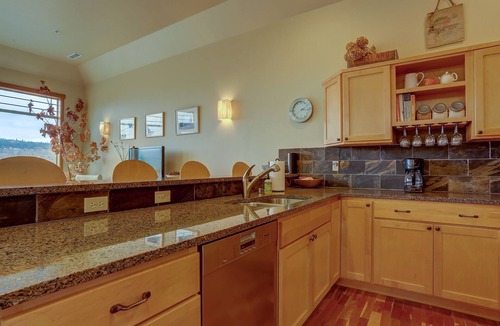 Hood River House | Three Rivers - Ski Hood - Winter special!