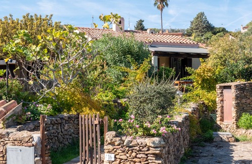 Baia Sant'Anna Apartment | three-room apartment in pine forest two bathrooms