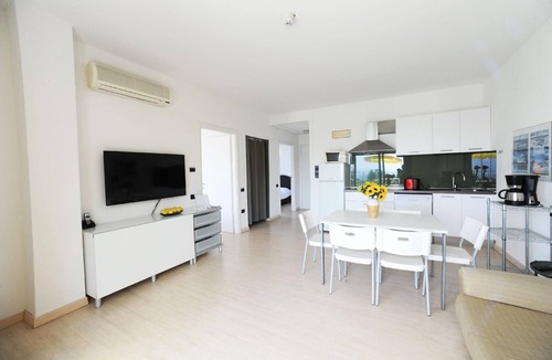 Val di Sogno Apartment | Three-room apartment with lake view