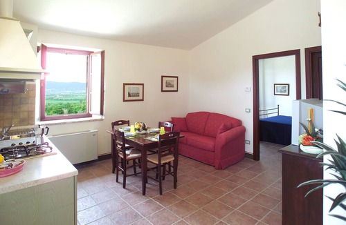 San Mariano Apartment | Three rooms apartment garden view
