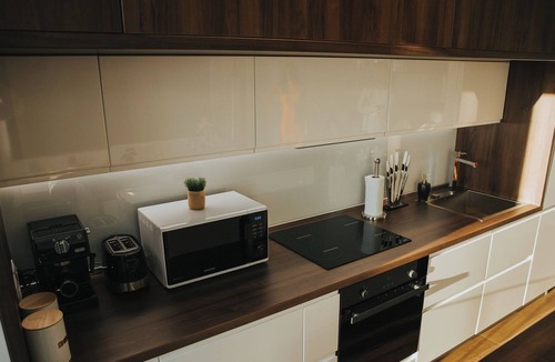 Cluj-Napoca Apartment | Three Rooms Luxury Apartment near Iulius Mall